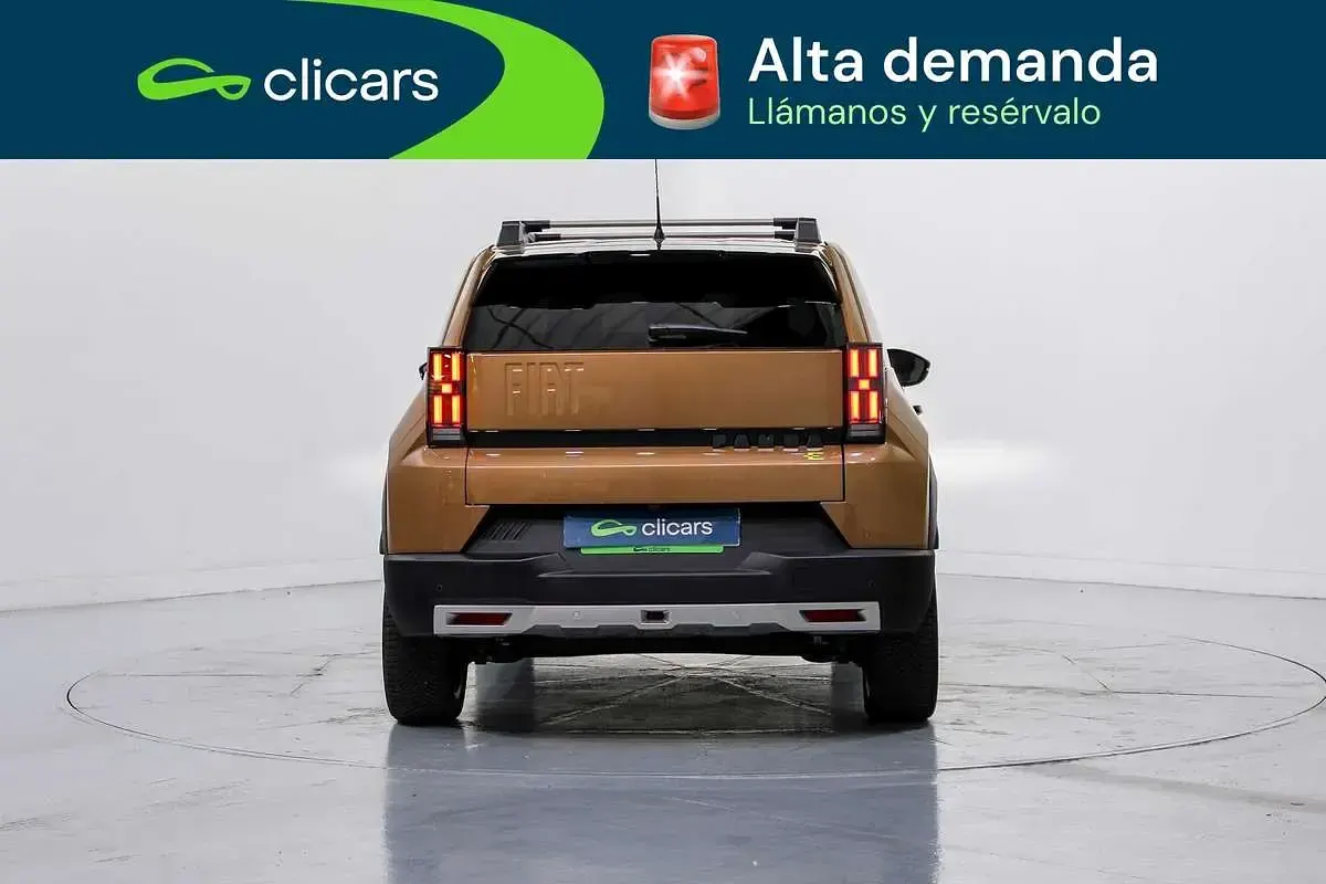 Usado Fiat Grande Panda La Prima 86 kW (118 CV) 2025 Marrón Utilitario