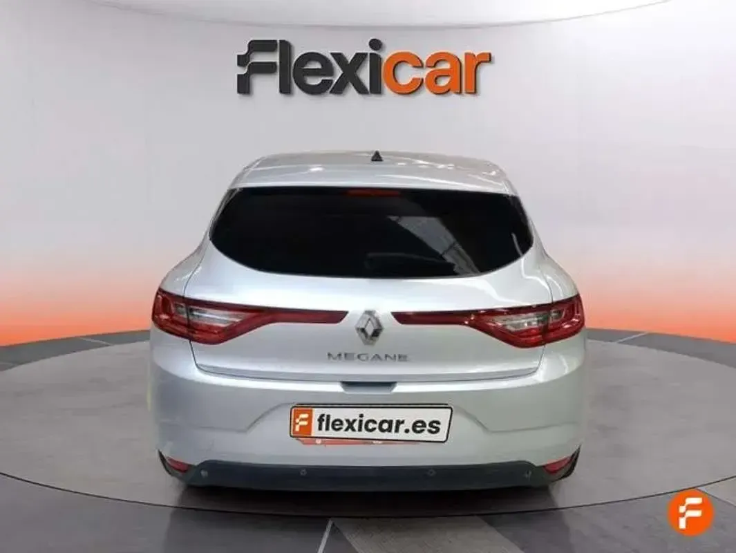 Usado Renault Mégane Intens 132 CV (97 kW) 2016 Gris Utilitario