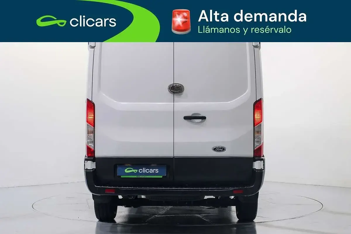 Usado Ford Transit Trend 131 CV (96 kW) 2021 Blanco Van