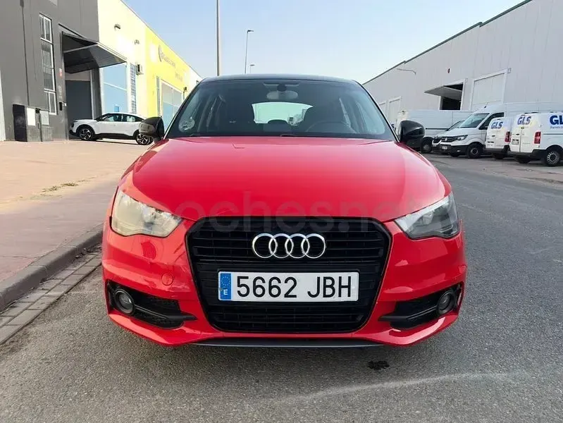 Usado Audi A1 Sportback Attraction 90 CV (66 kW) 2014 Rojo Utilitario