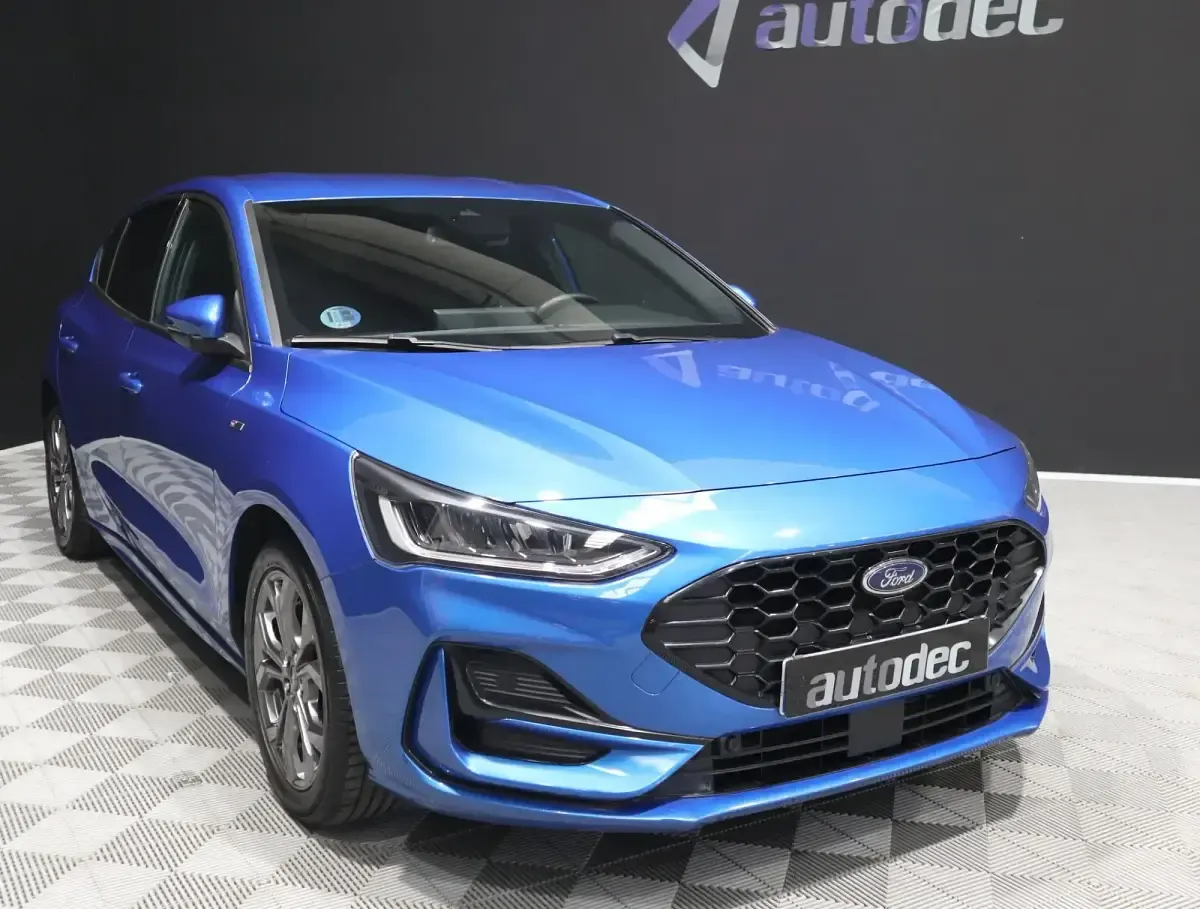 Usado Ford Focus ST-Line 125 CV (91 kW) 2023 Azul Berlina