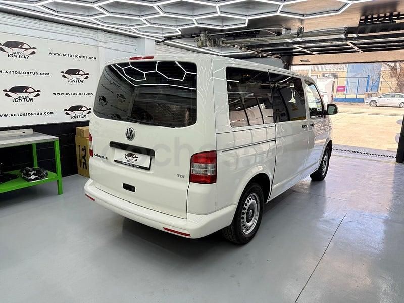 Usado VW Caravelle Trendline 114 CV (83 kW) 2014 Blanco Monovolumen