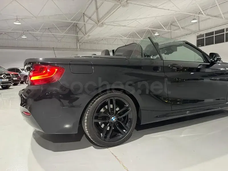 Usado BMW 220 Comfort Edition 190 CV (139 kW) 2015 Negro Descapotable
