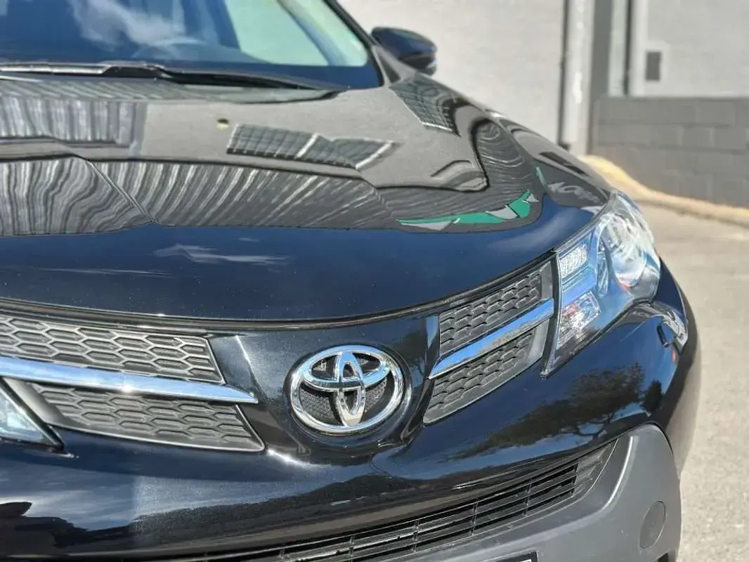 Usado Toyota RAV4 Advance 124 CV (91 kW) 2015 Negro SUV