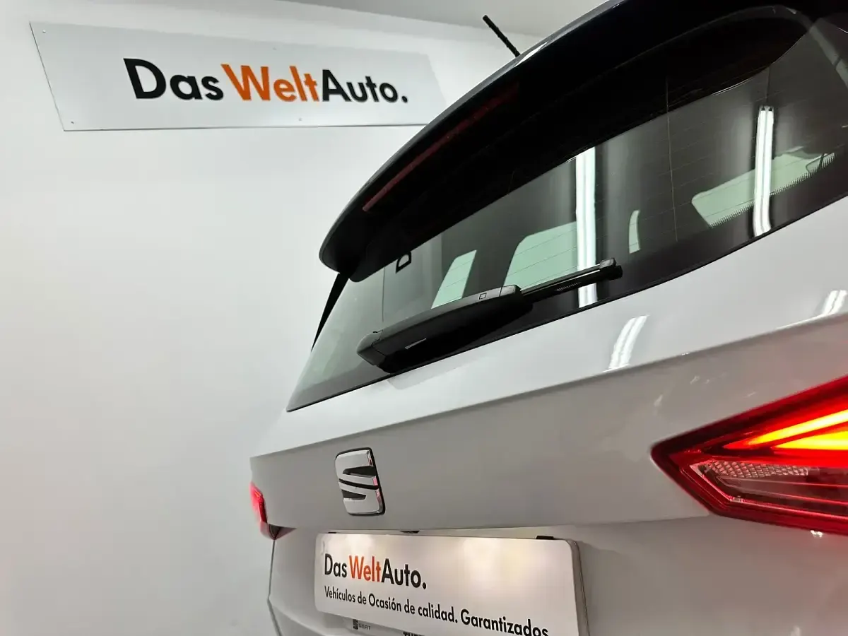 Usado Seat Arona FR 116 CV (85 kW) 2024 Blanco SUV