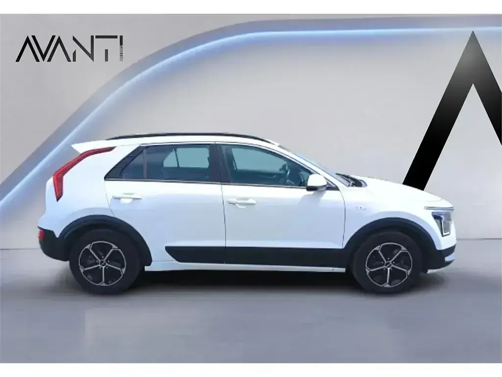 Usado Kia Niro 141 CV (103 kW) 2022 Blanco SUV