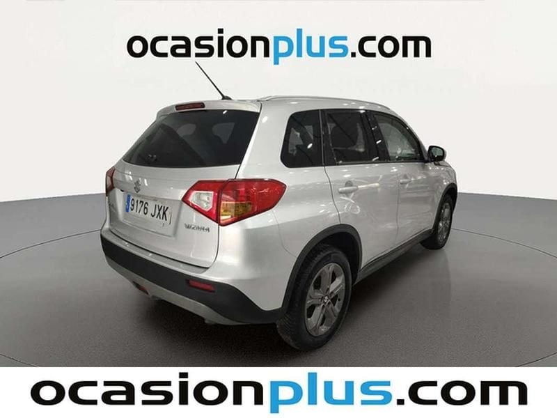 Usado Suzuki Vitara 120 CV (88 kW) 2017 Plateado SUV
