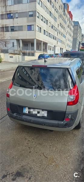 Usado Renault Scénic II Dynamique 130 CV (95 kW) 2007 Gris / plata Monovolumen
