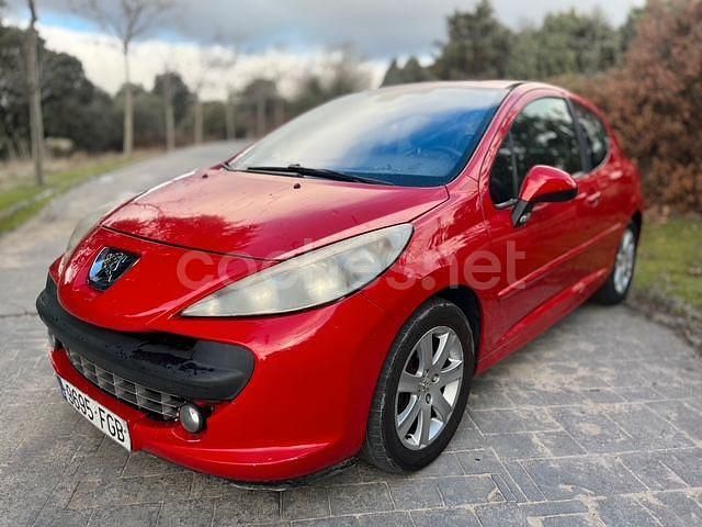 Rojo Usado 2006 Peugeot 207 Berlina | 2490 € (Precio justo) - Imagen 1/4