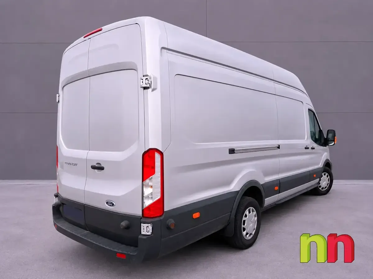 Usado Ford Transit 130 CV (95 kW) 2019 Gris Van