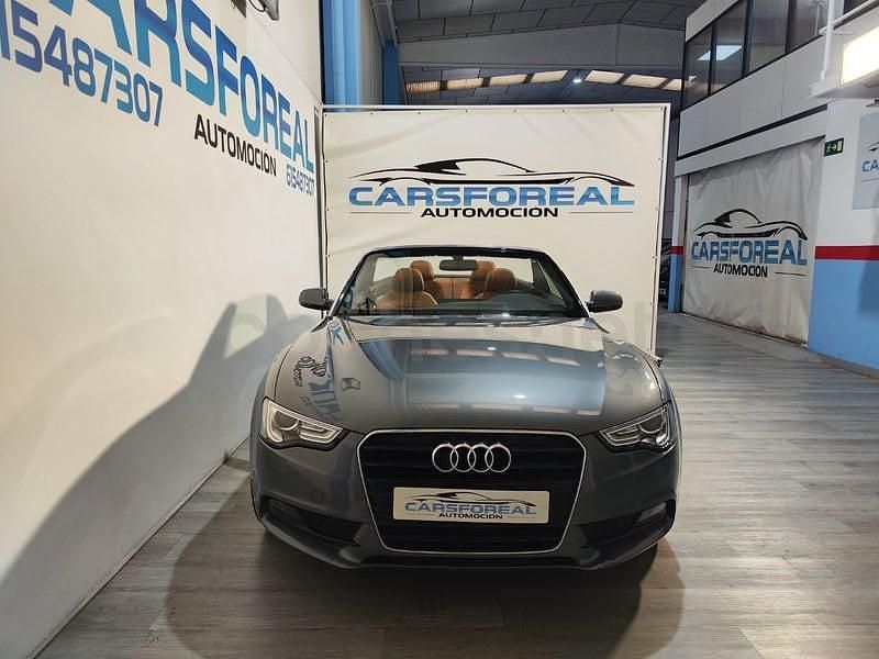 Usado Audi A5 Cabriolet Premium 170 CV (125 kW) 2014 Gris / plata Descapotable