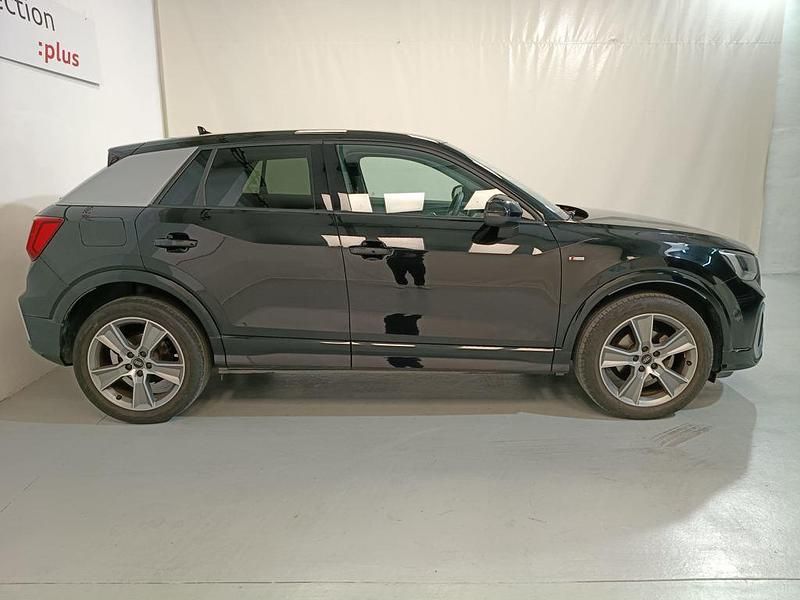 Usado Audi Q2 S-Line 116 CV (85 kW) 2024 Negro SUV