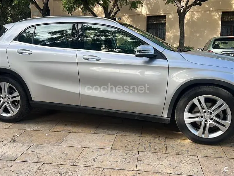 Usado Mercedes GLA220 AMG Edition 1 170 CV (125 kW) 2014 Gris / plata SUV