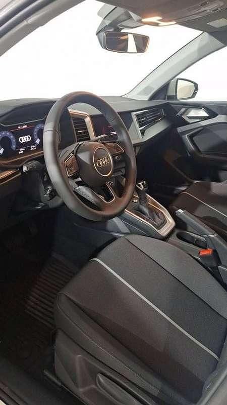 Nuevo Audi A1 Sportback Sport 95 CV (69 kW) 2025 Blanco Utilitario