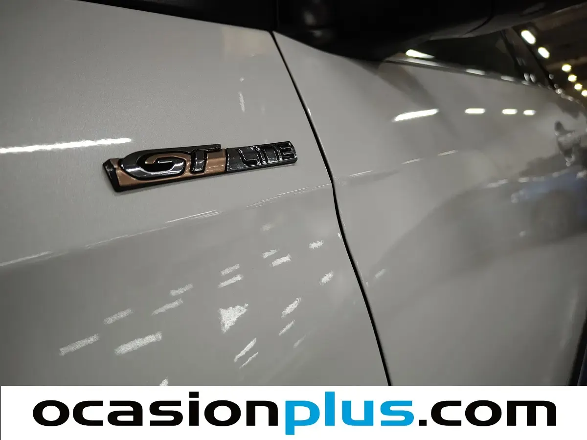 Usado Peugeot 3008 GT-line 180 CV (132 kW) 2019 Blanco SUV