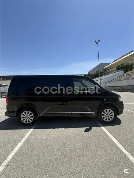 Usado VW Multivan Comfortline 180 CV (132 kW) 2010 Negro Monovolumen