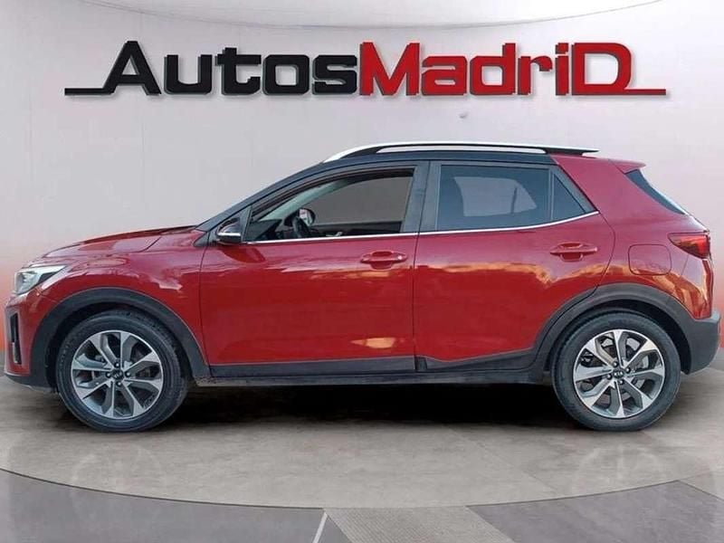 Usado Kia Stonic 120 CV (88 kW) 2018 Rojo SUV