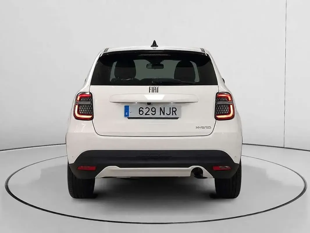 Usado Fiat 600 Pop 110 CV (80 kW) 2025 Blanco SUV