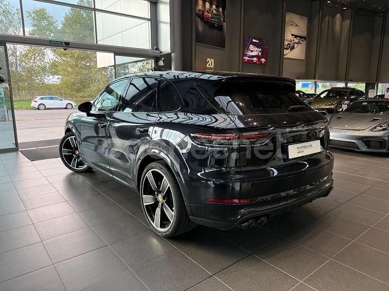 Usado Porsche Cayenne Turbo 550 CV (404 kW) 2019 Negro SUV