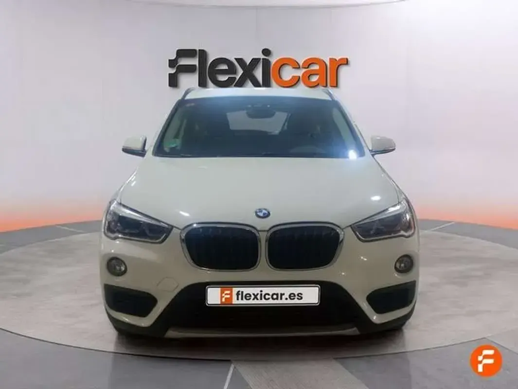 Usado BMW X1 150 CV (110 kW) 2018 Blanco SUV