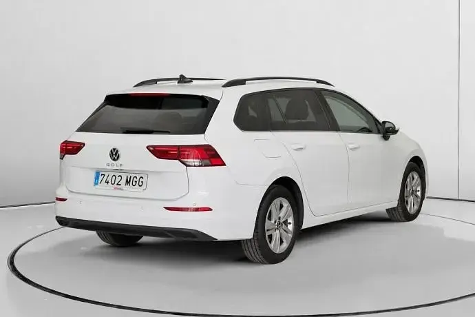 Usado VW Golf VIII Life 115 CV (84 kW) 2023