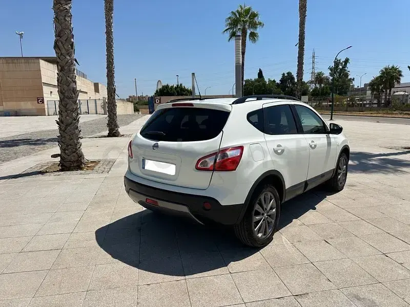 Usado Nissan Qashqai Tekna 110 CV (80 kW) 2013 Blanco SUV