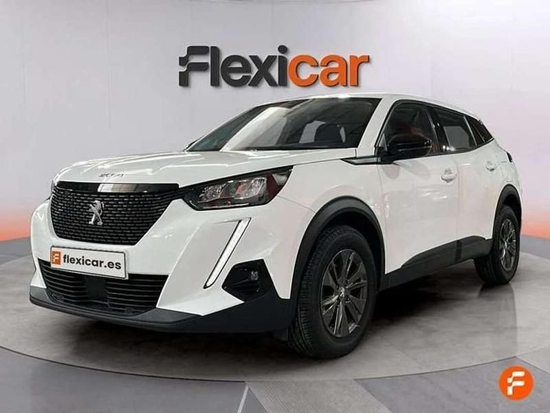 Usado Peugeot 2008 Active 110 CV (80 kW) 2022 Blanco SUV