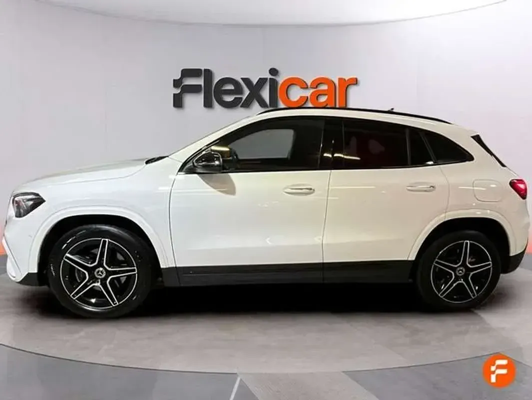 Usado Mercedes GLA250 218 CV (160 kW) 2023 Blanco SUV