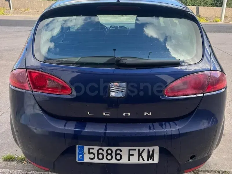 Usado Seat Leon Reference 105 CV (77 kW) 2007 Azul Utilitario