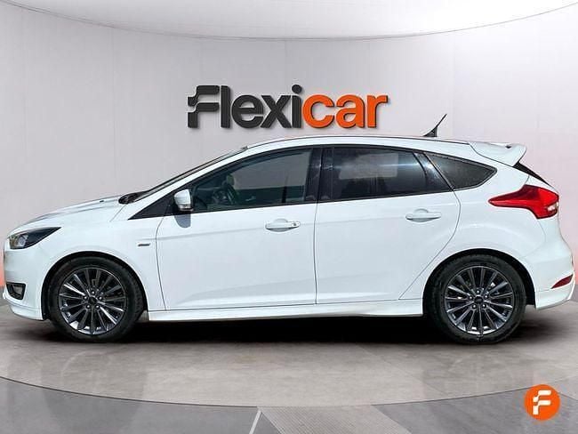 Usado Ford Focus ST-Line 125 CV (91 kW) 2018 Blanco