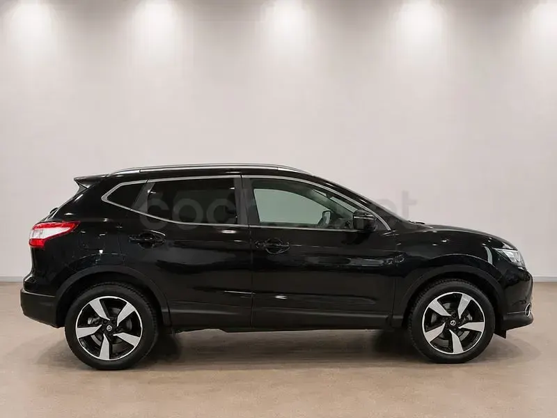 Usado Nissan Qashqai N-Connecta 115 CV (84 kW) 2016 Negro SUV