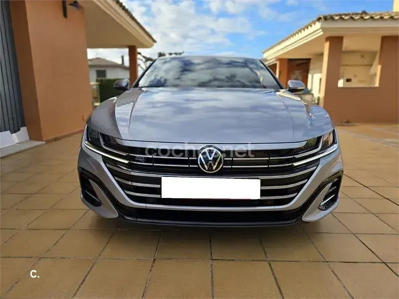 Usado VW Arteon R-line 218 CV (160 kW) 2021 Gris / plata Berlina
