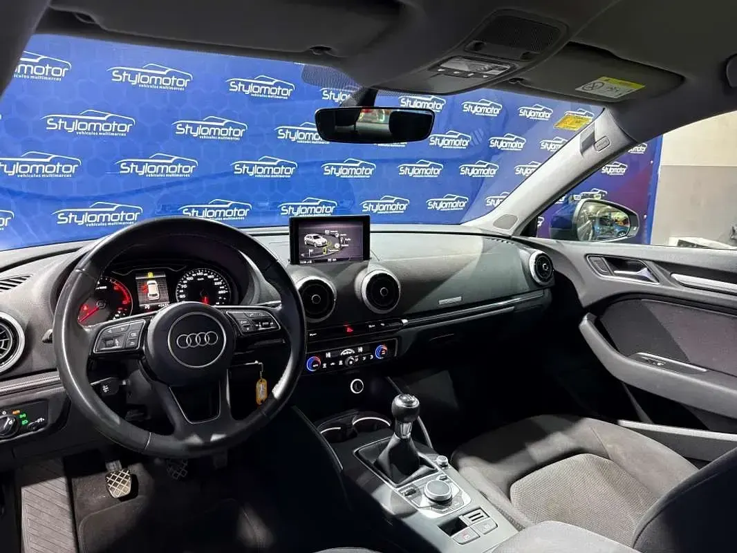 Usado Audi A3 Sportback Sport 110 CV (80 kW) 2018 Azul Utilitario