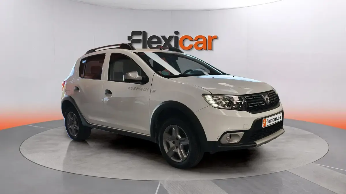 Usado Dacia Sandero Comfort 90 CV (66 kW) 2019 Berlina