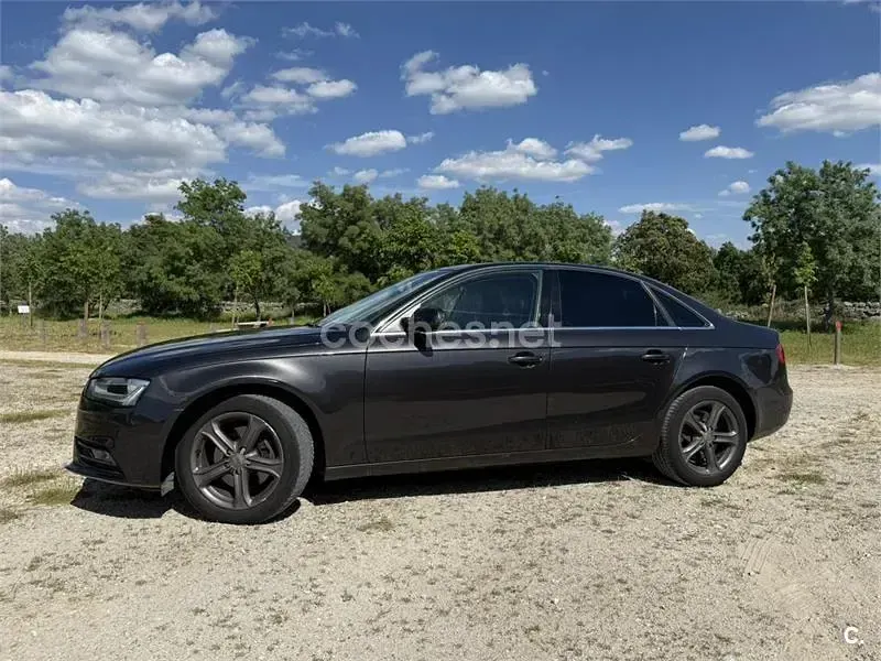 Usado Audi A4 Advanced 143 CV (105 kW) 2013 Negro Berlina