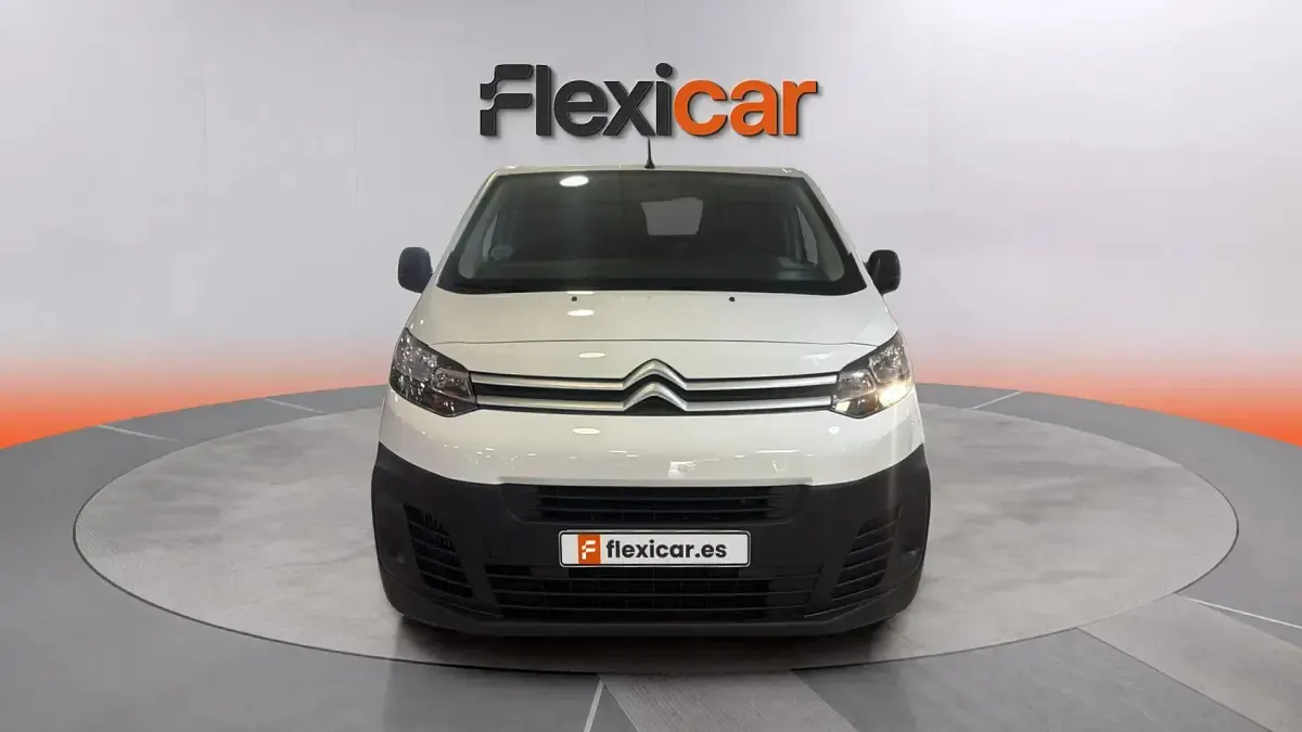 Usado Citroën Jumpy 102 CV (75 kW) 2021 Blanco Monovolumen