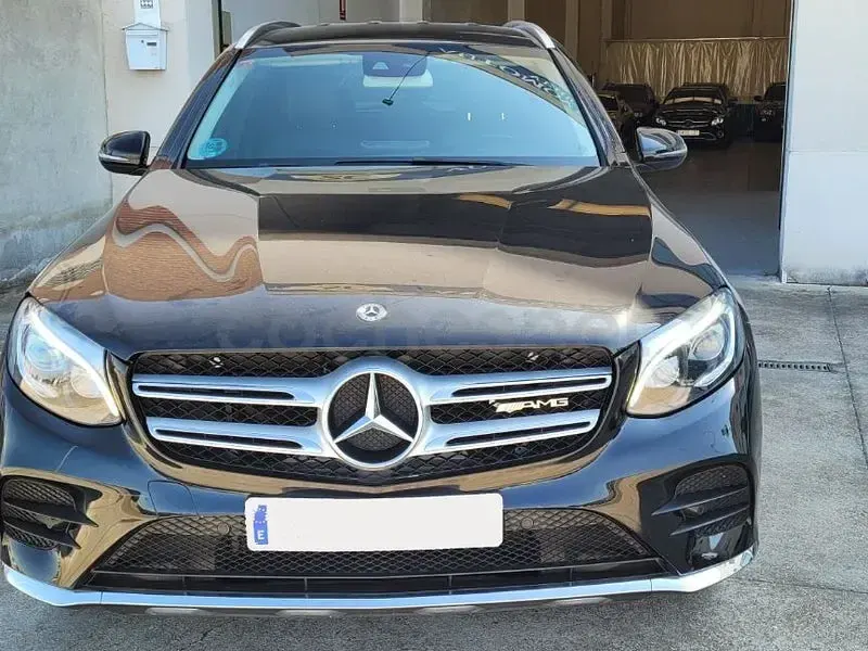 Usado Mercedes GLC220 170 CV (125 kW) 2019 Negro SUV