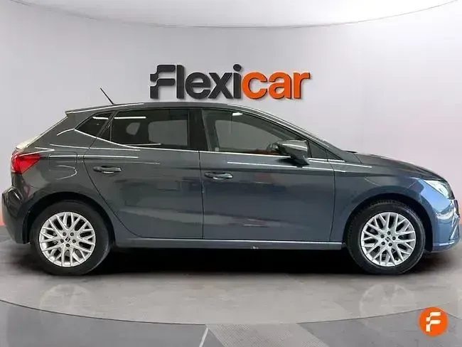 Usado Seat Ibiza XCELLENCE 115 CV (84 kW) 2024 Azul Utilitario
