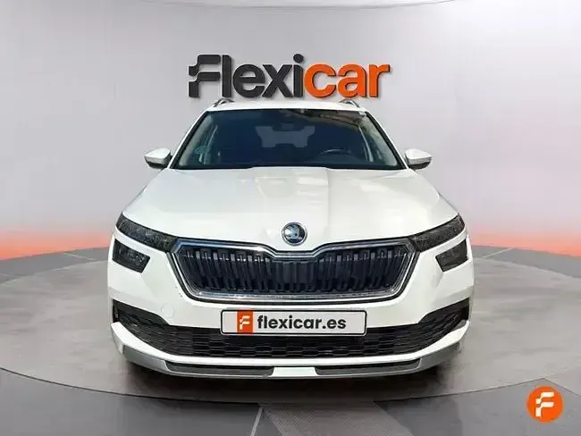 Usado Skoda Kamiq Style 110 CV (80 kW) 2024 Blanco SUV