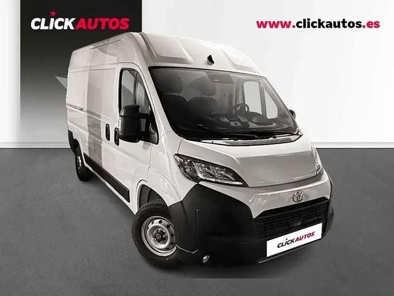 Usado Toyota Proace H2 141 CV (103 kW) 2025 Blanco Monovolumen
