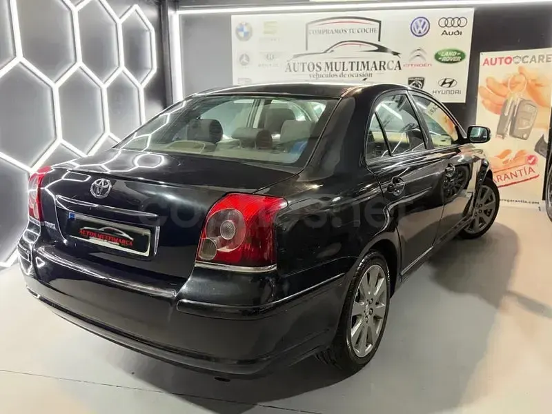 Käytetty Toyota Avensis Sol 150 HP (110 kW) 2009 Musta Sedan