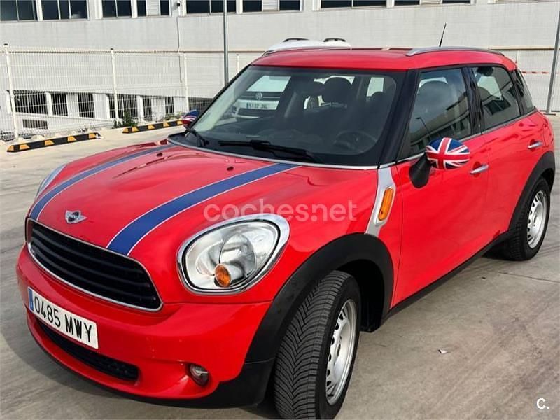 Rojo Usado 2011 Mini One Countryman SUV | 6499 € - Imagen 1/4