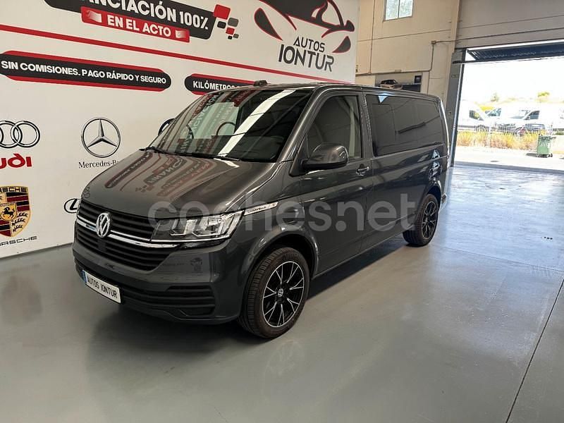 Gris / plata Usado 2021 VW Caravelle Monovolumen | 31.900 € (Precio justo) - Imagen 1/4