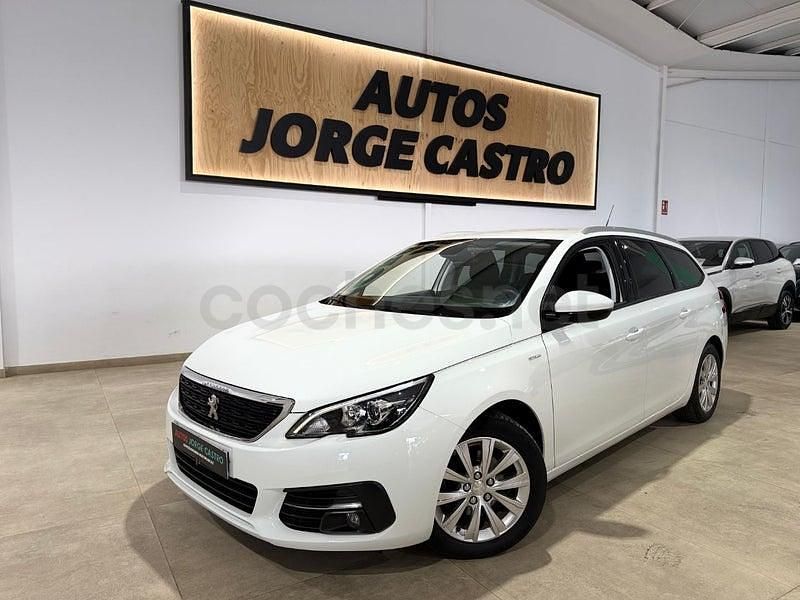 Blanco Usado 2020 Peugeot 308 Active Familiar | 9800 € (Precio justo) - Imagen 1/4