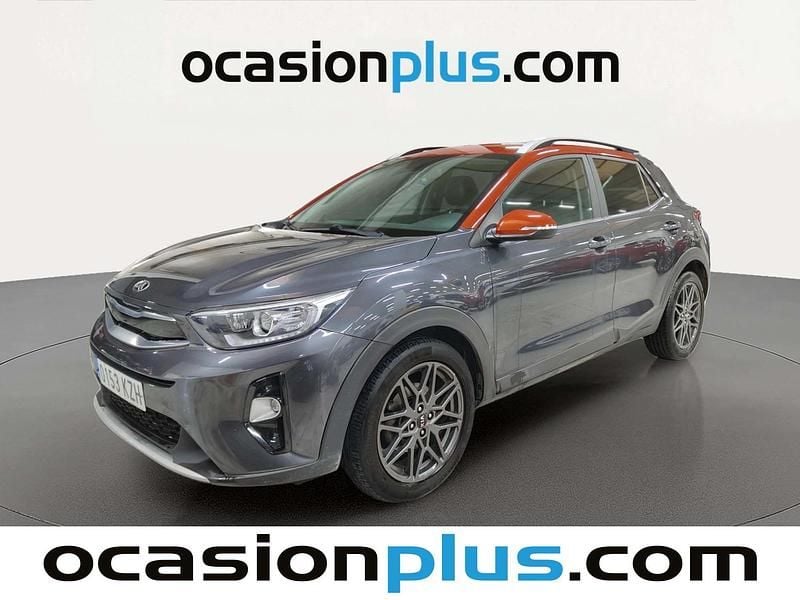 Usado Kia Stonic 120 CV (88 kW) 2019 Gris SUV