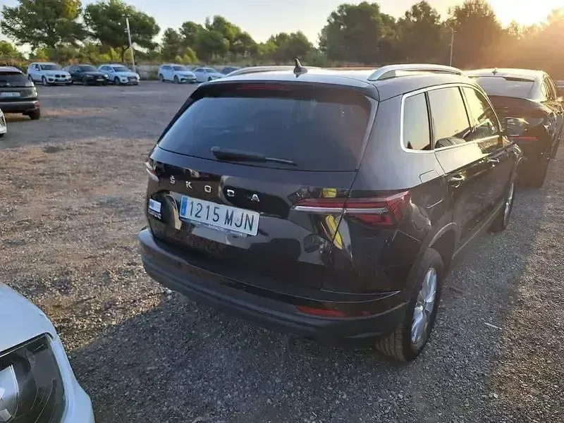 Usado Skoda Karoq Ambition 116 CV (85 kW) 2023 Negro SUV
