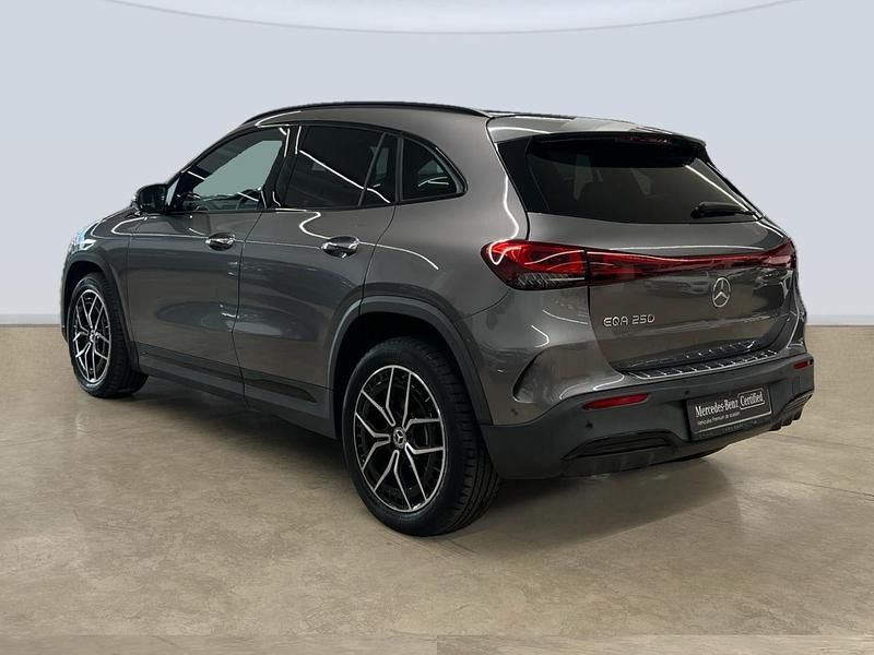 Usado Mercedes EQA250 139 kW (190 CV) 2021 Gris SUV