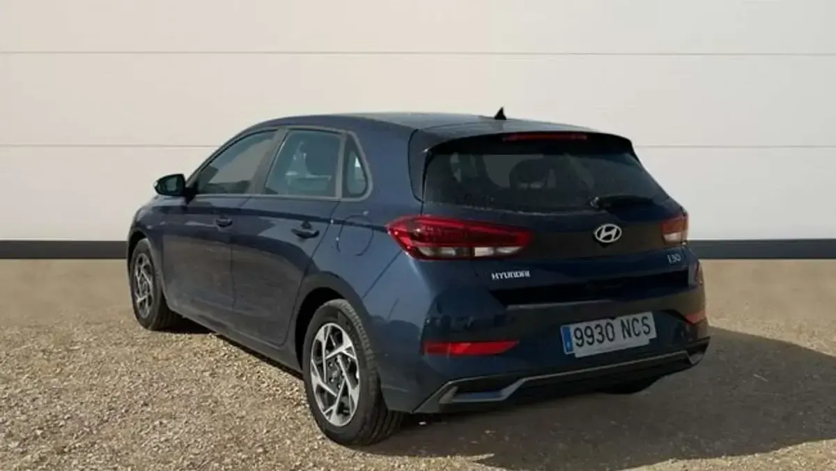 Usado Hyundai i30 N Line 97 CV (71 kW) 2025 Azul Utilitario