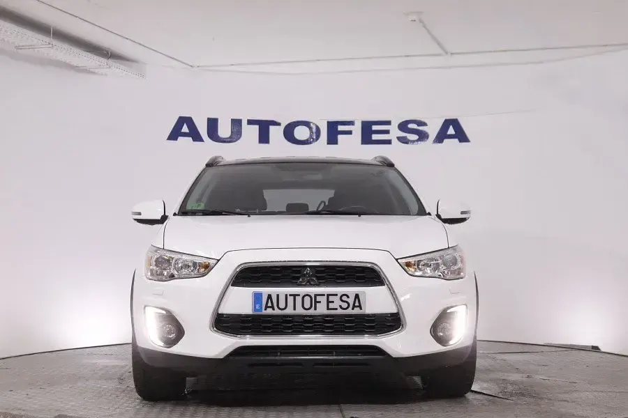 Usado Mitsubishi ASX Motion 115 CV (84 kW) 2016 Blanca/negra SUV