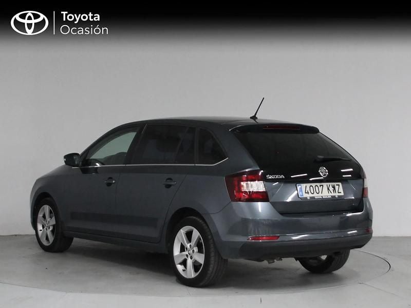 Usado Skoda Rapid 95 HP (69 kW) 2019 Cinzento Citadino